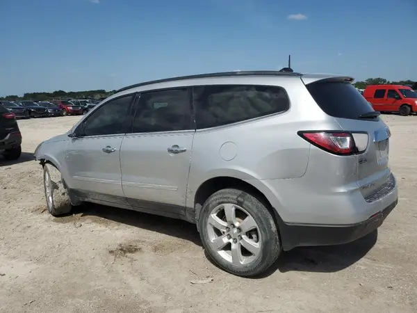 1GNKRGKD0HJ331696 2017 CHEVROLET TRAVERSE - Image 2