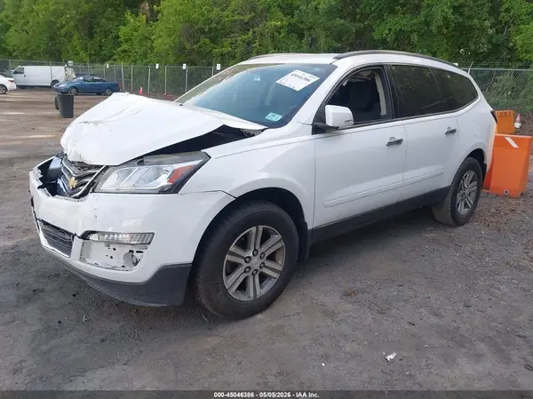 1GNKRGKD0HJ345808 2017 CHEVROLET TRAVERSE - Image 2