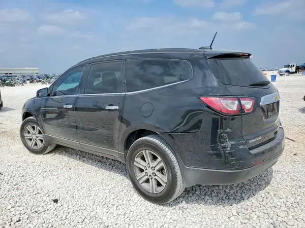 1GNKRGKD0HJ349180 2017 CHEVROLET TRAVERSE - Image 2