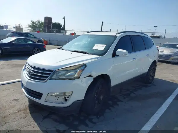 1GNKRGKD1GJ133482 2016 CHEVROLET TRAVERSE - Image 2