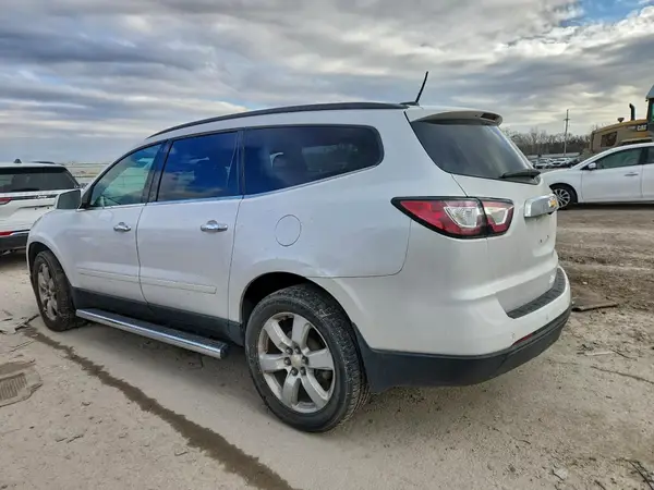 1GNKRGKD1GJ218824 2016 CHEVROLET TRAVERSE - Image 2