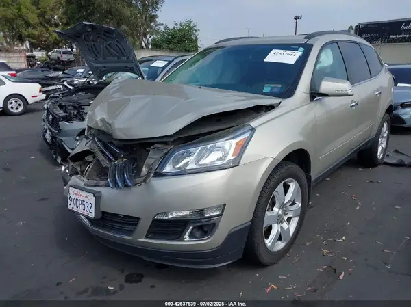 1GNKRGKD1GJ227667 2016 CHEVROLET TRAVERSE - Image 2