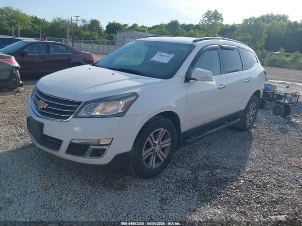 1GNKRGKD1GJ327560 2016 CHEVROLET TRAVERSE - Image 2