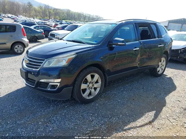 1GNKRGKD1HJ139543 2017 CHEVROLET TRAVERSE - Image 2