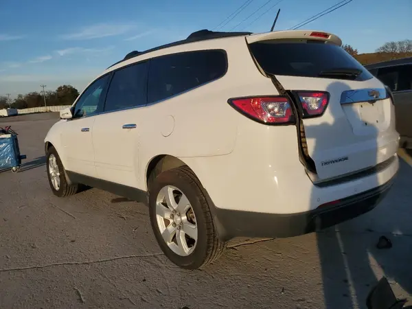 1GNKRGKD1HJ155127 2017 CHEVROLET TRAVERSE - Image 2