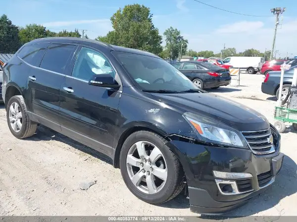 1GNKRGKD1HJ171795 2017 CHEVROLET TRAVERSE - Image 1