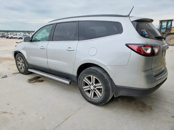 1GNKRGKD1HJ177452 2017 CHEVROLET TRAVERSE - Image 2