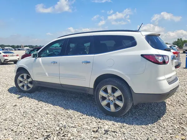 1GNKRGKD1HJ182652 2017 CHEVROLET TRAVERSE - Image 2