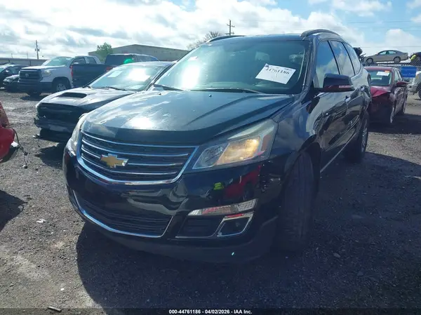 1GNKRGKD1HJ193098 2017 CHEVROLET TRAVERSE - Image 2