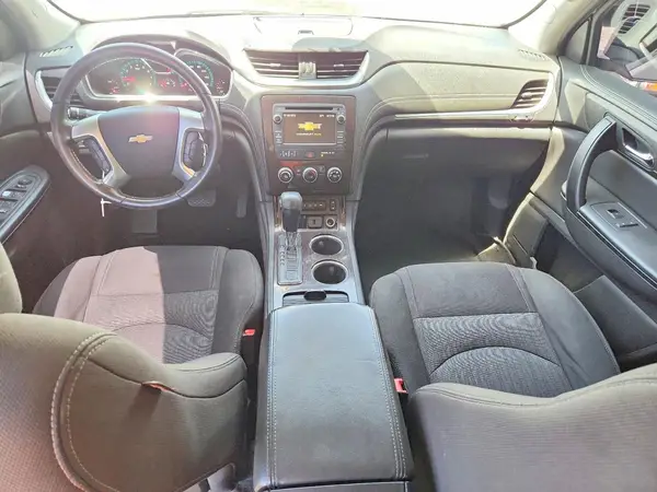 1GNKRGKD1HJ206206 2017 CHEVROLET TRAVERSE - Image 8