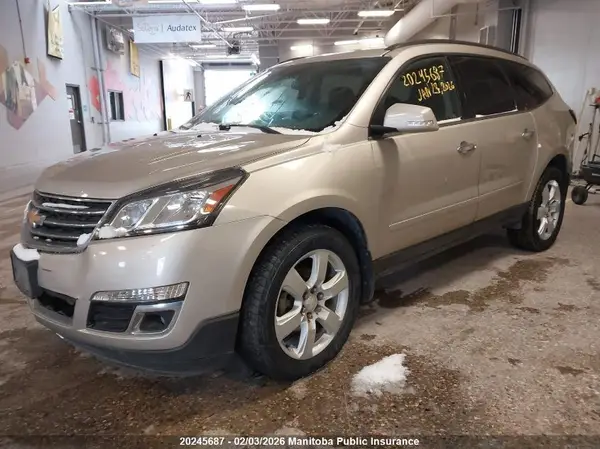 1GNKRGKD1HJ212409 2017 CHEVROLET TRAVERSE - Image 2