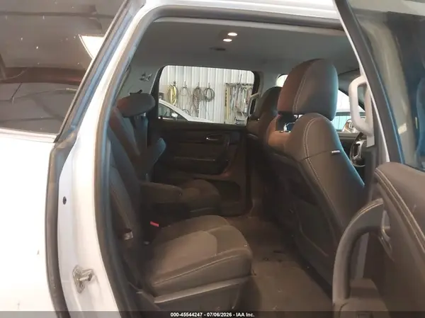 1GNKRGKD1HJ230943 2017 CHEVROLET TRAVERSE - Image 8