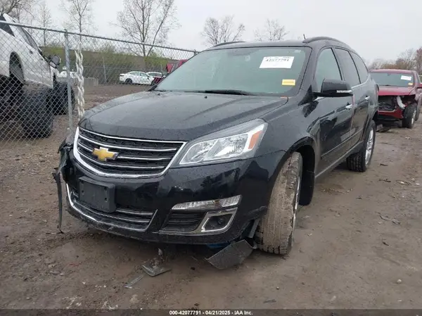1GNKRGKD1HJ232482 2017 CHEVROLET TRAVERSE - Image 2