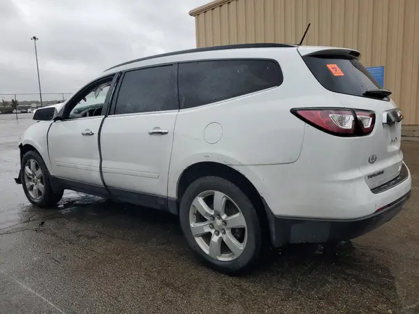 1GNKRGKD1HJ235513 2017 CHEVROLET TRAVERSE - Image 2