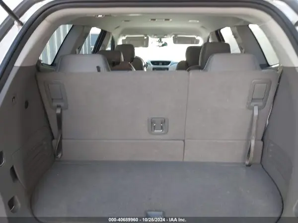 1GNKRGKD1HJ236600 2017 CHEVROLET TRAVERSE - Image 8