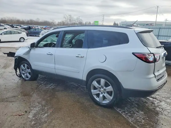 1GNKRGKD1HJ244146 2017 CHEVROLET TRAVERSE - Image 2