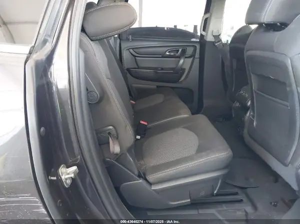 1GNKRGKD1HJ262582 2017 CHEVROLET TRAVERSE - Image 8