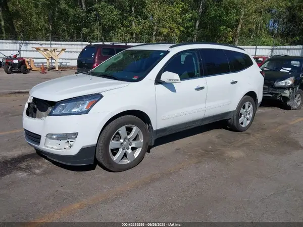 1GNKRGKD1HJ266311 2017 CHEVROLET TRAVERSE - Image 2