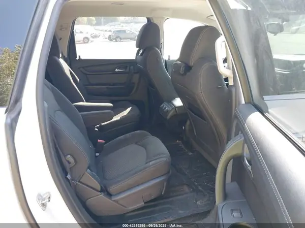 1GNKRGKD1HJ266311 2017 CHEVROLET TRAVERSE - Image 8