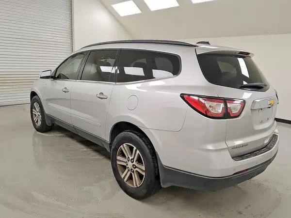 1GNKRGKD1HJ285344 2017 CHEVROLET TRAVERSE - Image 2