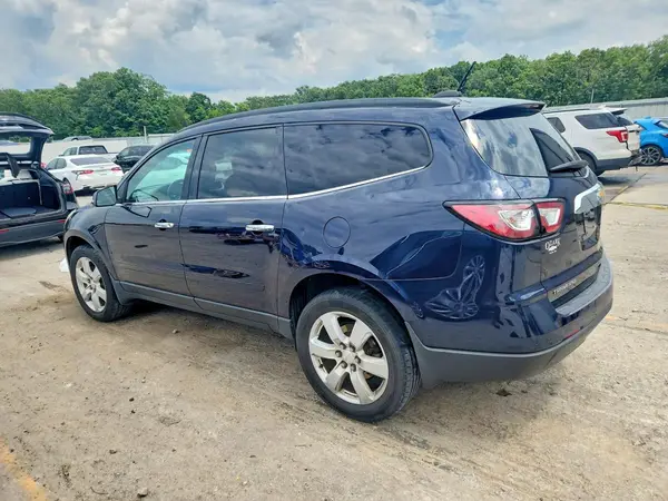 1GNKRGKD1HJ287885 2017 CHEVROLET TRAVERSE - Image 2