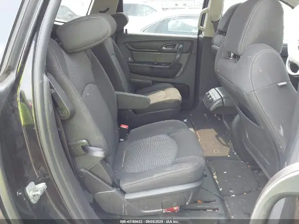 1GNKRGKD1HJ303891 2017 CHEVROLET TRAVERSE - Image 8