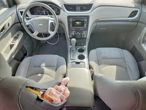 1GNKRGKD1HJ304958 2017 CHEVROLET TRAVERSE - Image 8