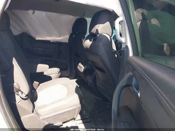 1GNKRGKD1HJ313465 2017 CHEVROLET TRAVERSE - Image 8