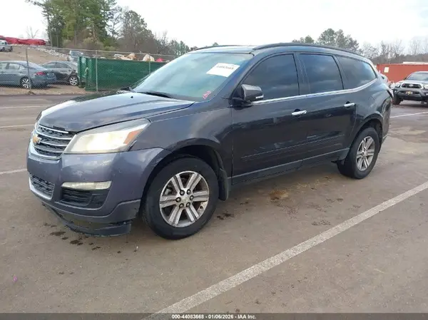 1GNKRGKD1HJ332369 2017 CHEVROLET TRAVERSE - Image 2