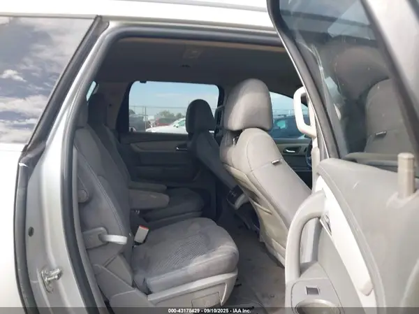 1GNKRGKD2GJ173537 2016 CHEVROLET TRAVERSE - Image 8