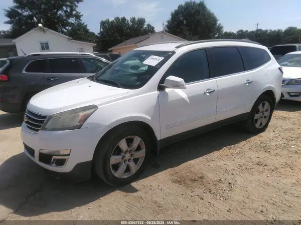 1GNKRGKD2GJ260760 2016 CHEVROLET TRAVERSE - Image 2