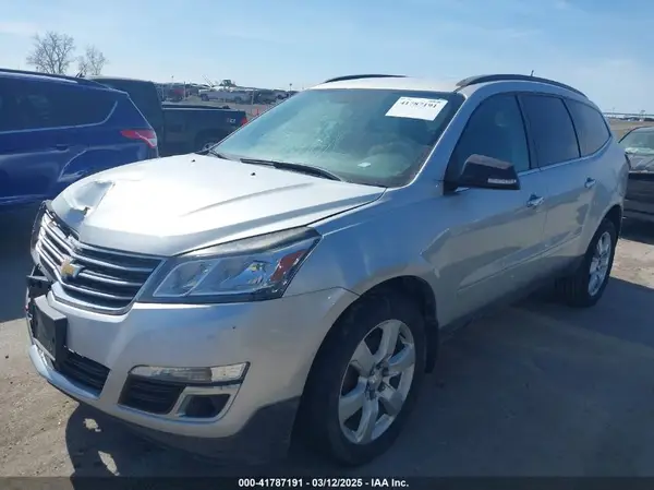 1GNKRGKD2GJ313750 2016 CHEVROLET TRAVERSE - Image 2