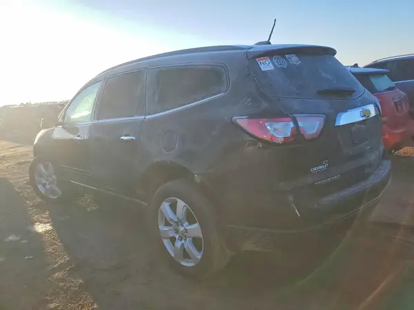 1GNKRGKD2HJ103246 2017 CHEVROLET TRAVERSE - Image 2