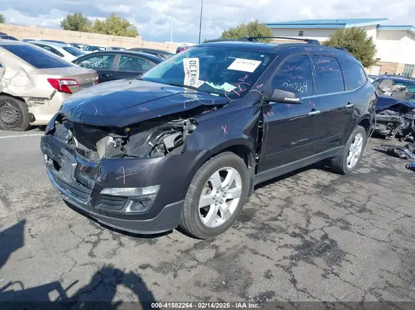 1GNKRGKD2HJ107622 2017 CHEVROLET TRAVERSE - Image 2