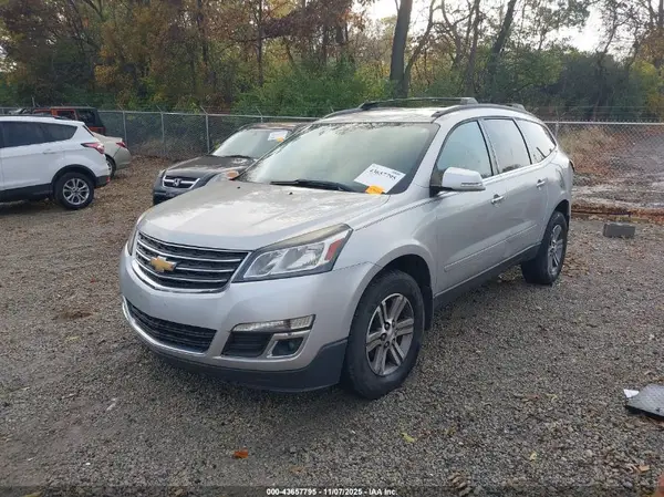 1GNKRGKD2HJ108706 2017 CHEVROLET TRAVERSE - Image 2