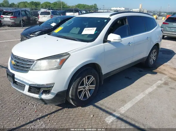 1GNKRGKD2HJ138837 2017 CHEVROLET TRAVERSE - Image 2