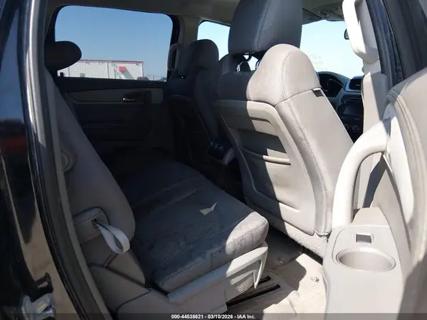 1GNKRGKD2HJ162832 2017 CHEVROLET TRAVERSE - Image 8