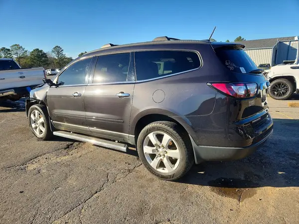1GNKRGKD2HJ168503 2017 CHEVROLET TRAVERSE - Image 2