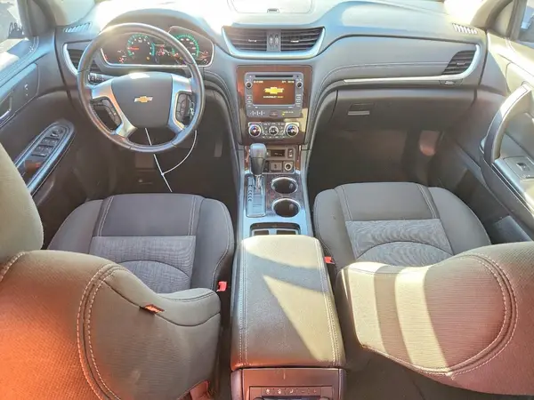 1GNKRGKD2HJ168503 2017 CHEVROLET TRAVERSE - Image 8