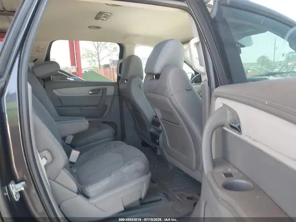 1GNKRGKD2HJ176696 2017 CHEVROLET TRAVERSE - Image 8