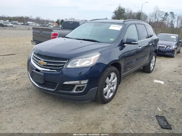 1GNKRGKD2HJ197631 2017 CHEVROLET TRAVERSE - Image 2