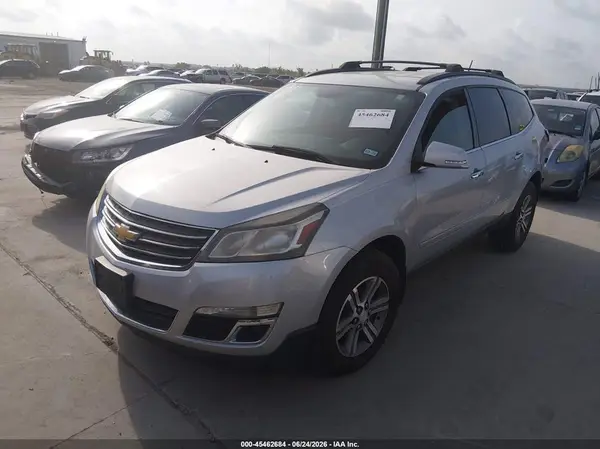 1GNKRGKD2HJ214489 2017 CHEVROLET TRAVERSE - Image 2