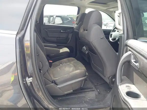 1GNKRGKD2HJ227064 2017 CHEVROLET TRAVERSE - Image 8