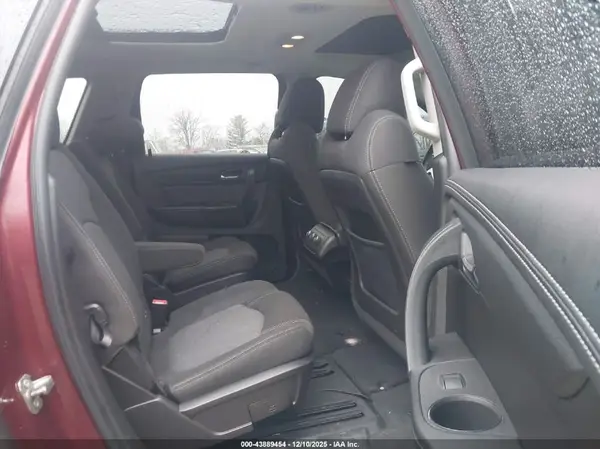 1GNKRGKD2HJ232927 2017 CHEVROLET TRAVERSE - Image 8