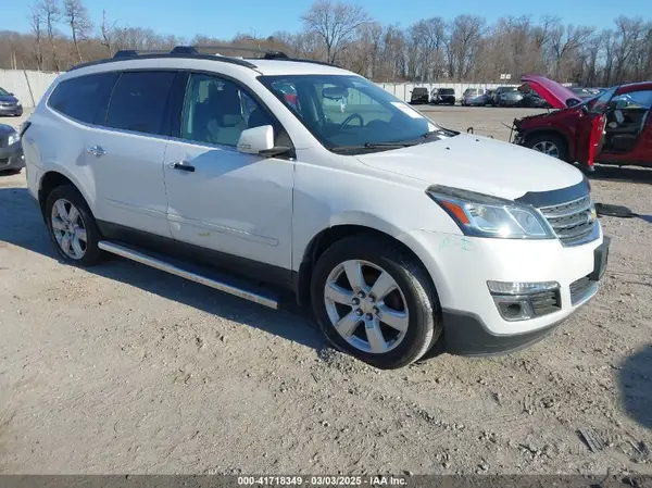 1GNKRGKD2HJ234757 2017 CHEVROLET TRAVERSE - Image 1