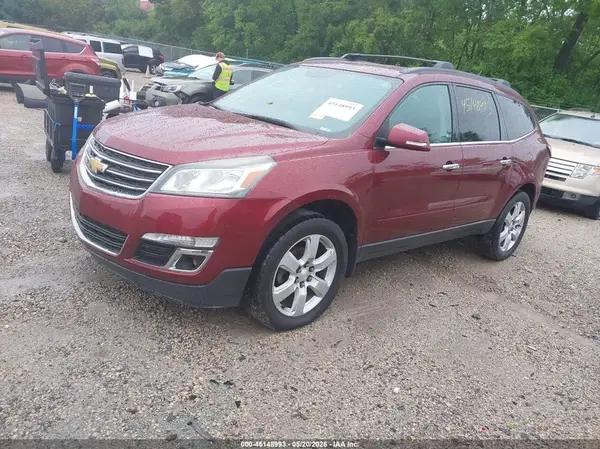 1GNKRGKD2HJ240350 2017 CHEVROLET TRAVERSE - Image 2
