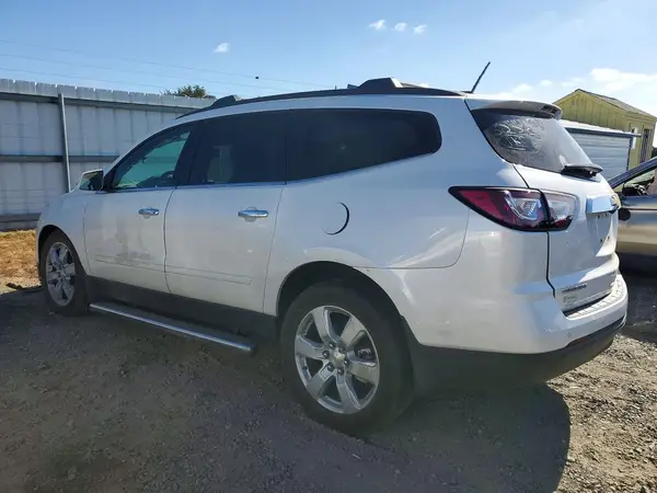 1GNKRGKD2HJ241157 2017 CHEVROLET TRAVERSE - Image 2