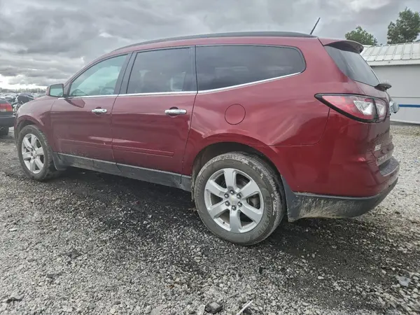 1GNKRGKD2HJ247928 2017 CHEVROLET TRAVERSE - Image 2