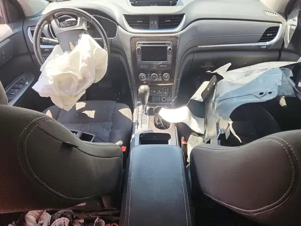 1GNKRGKD2HJ302541 2017 CHEVROLET TRAVERSE - Image 8