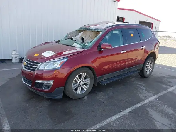 1GNKRGKD2HJ333143 2017 CHEVROLET TRAVERSE - Image 2